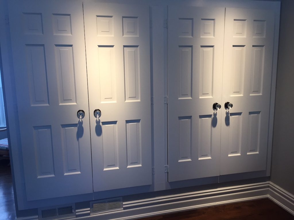 New Closet Doors With Crystal Knobs - Home Door - HD Wallpaper 