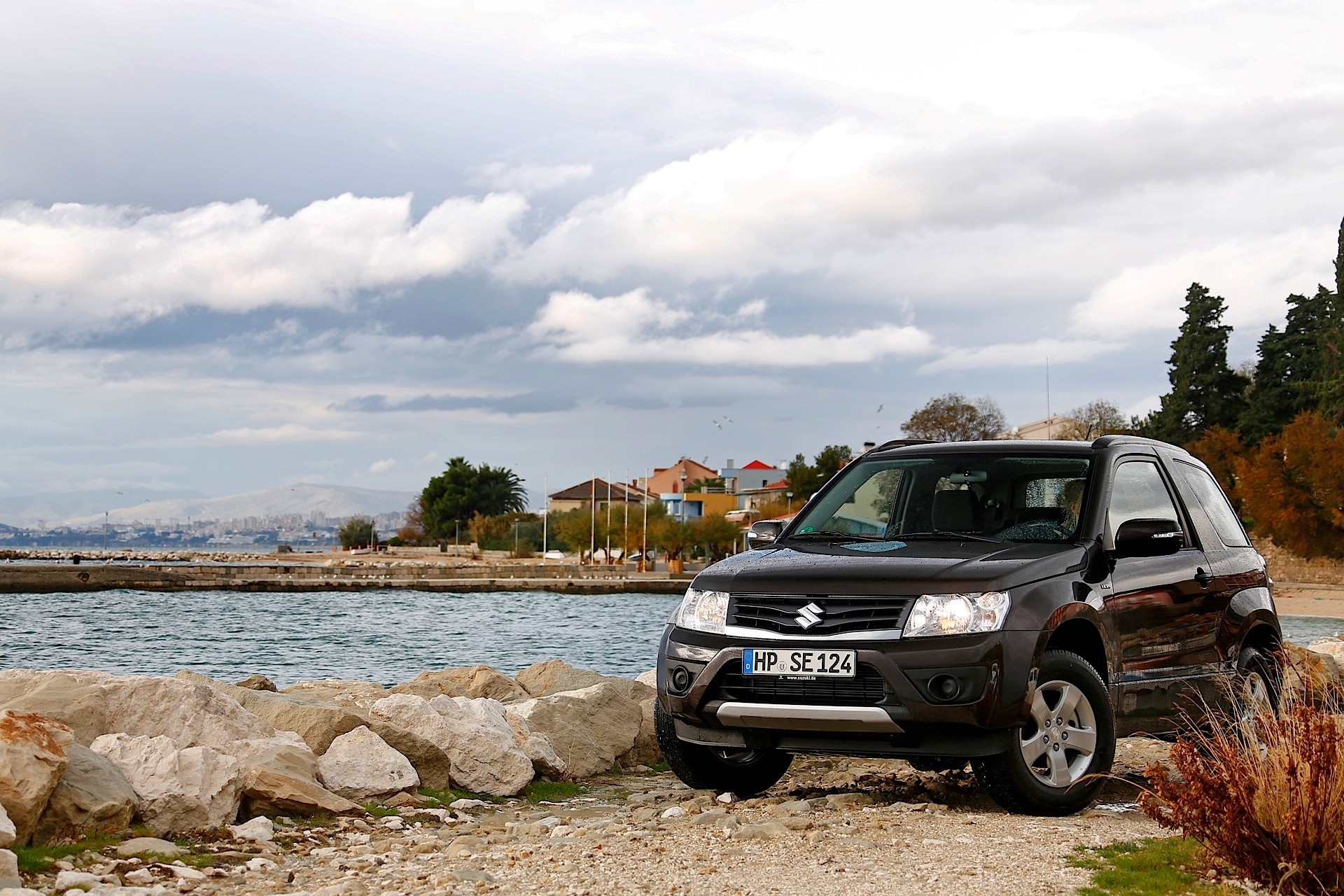 Suzuki Grand Vitara 3 Doors Car Wallpaper - 4k Suzuki Grand Vitara - HD Wallpaper 