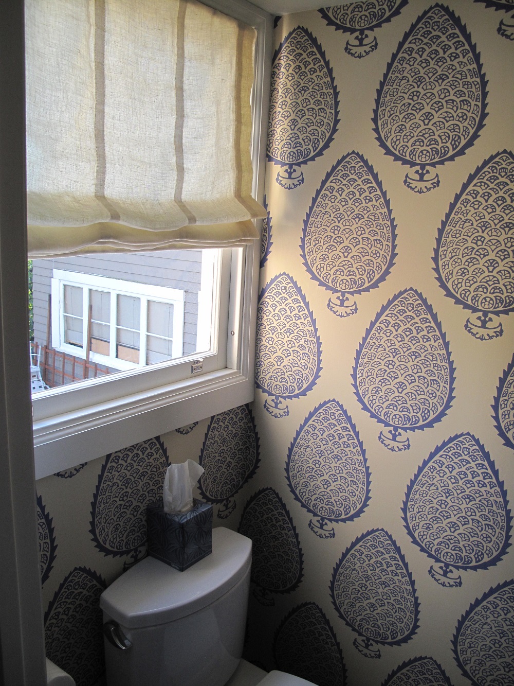 Bathroom Wallpaper Decorating Ideas - Katie Ridder Leaf - HD Wallpaper 