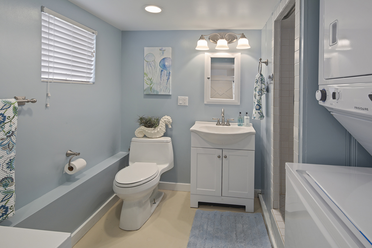 Bathroom - HD Wallpaper 