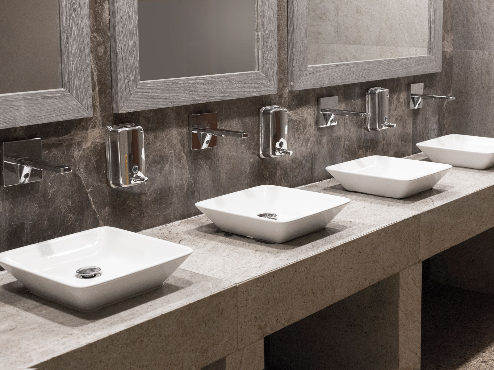 Public Toilet - HD Wallpaper 