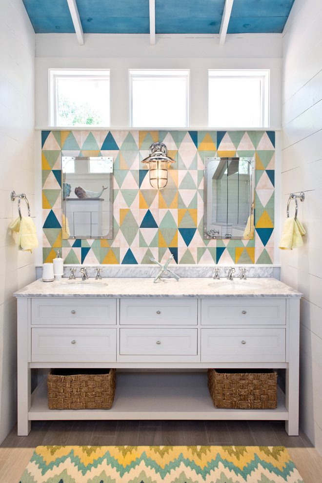 Austin Nautical Wallpaper With Traditional Bathroom - Interior Design -  660x990 Wallpaper 