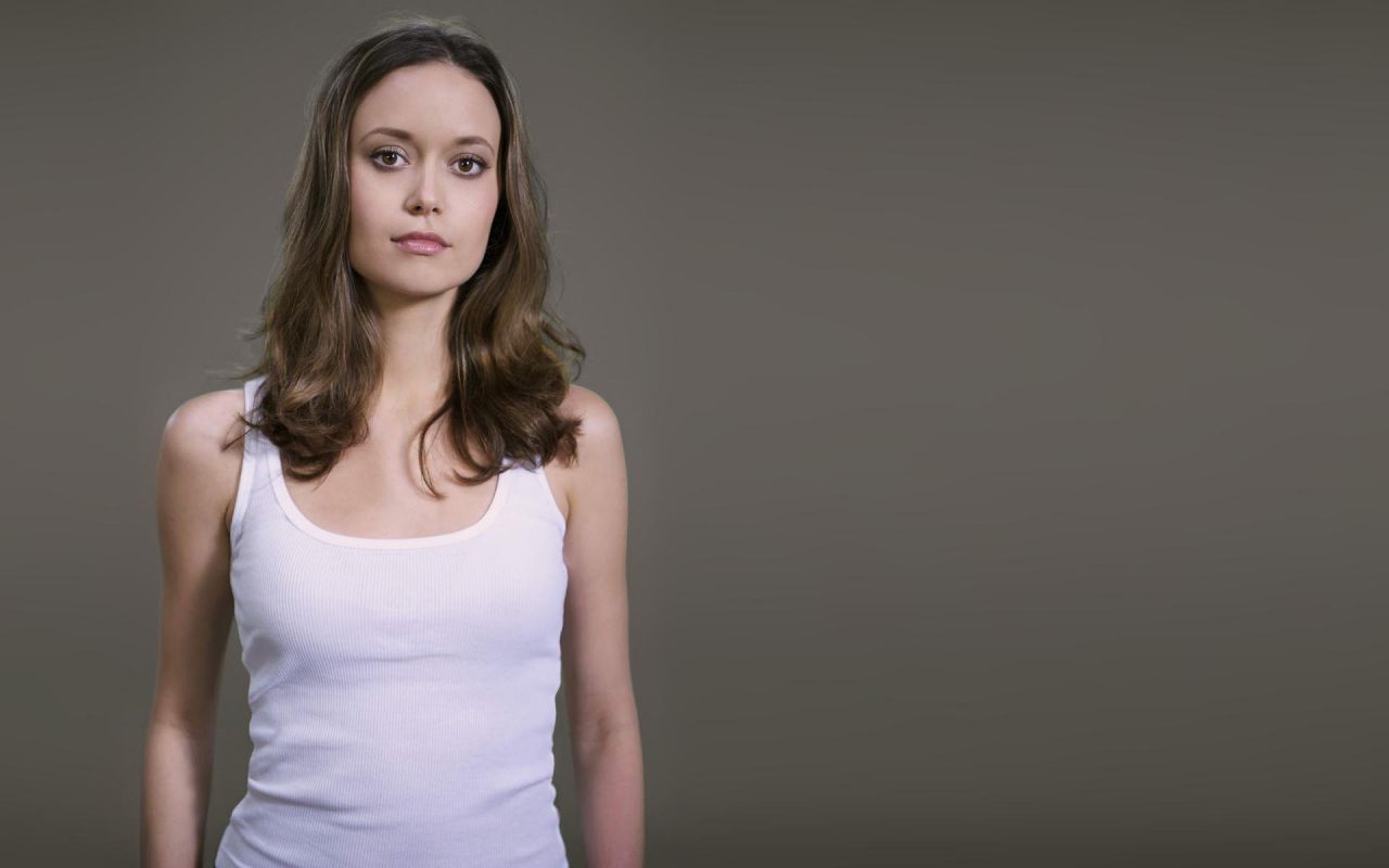 Summer Glau Pokies - HD Wallpaper 