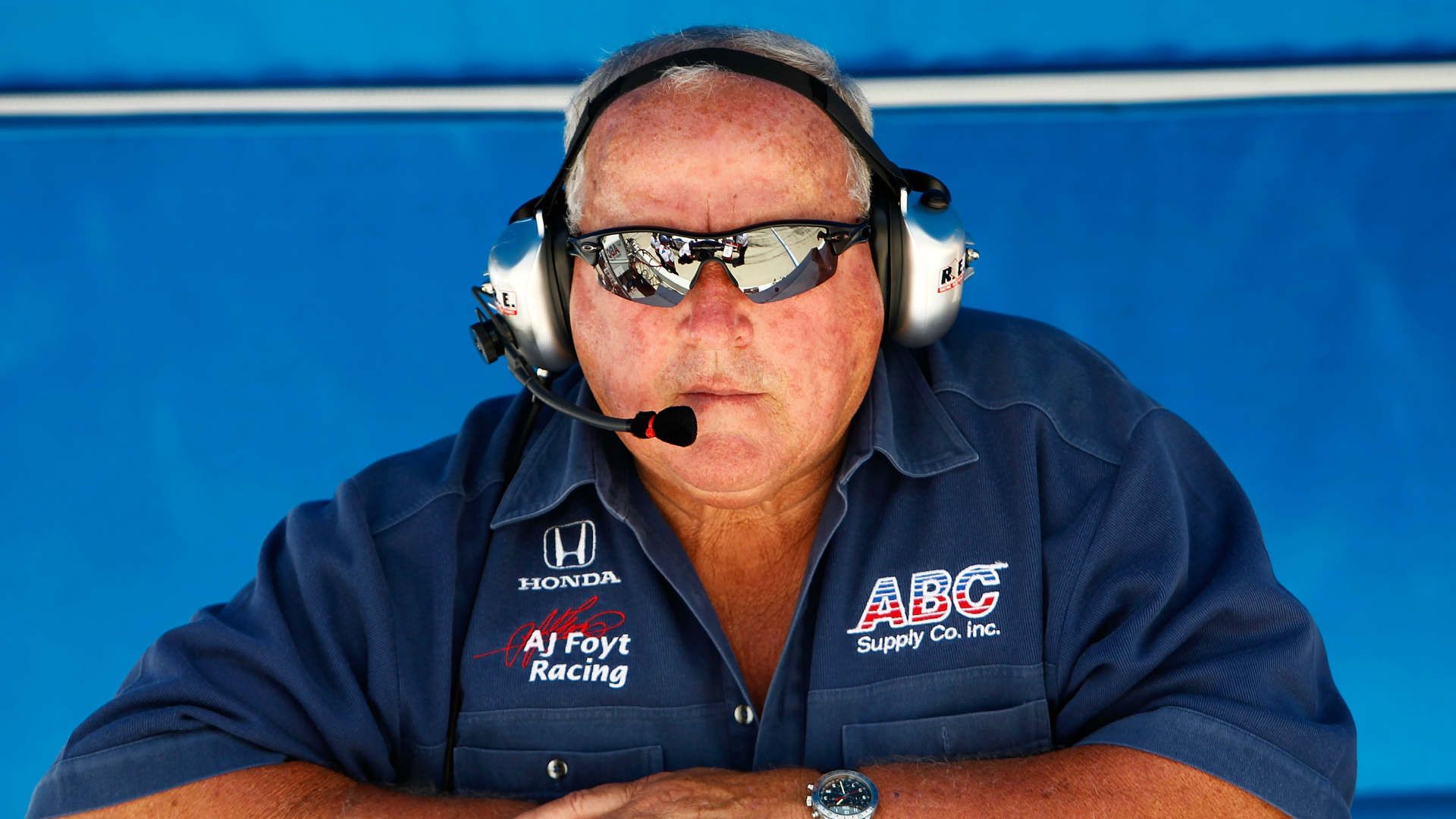 Foyt Survives Second Killer Bee Attack - Aj Foyt Racing - HD Wallpaper 
