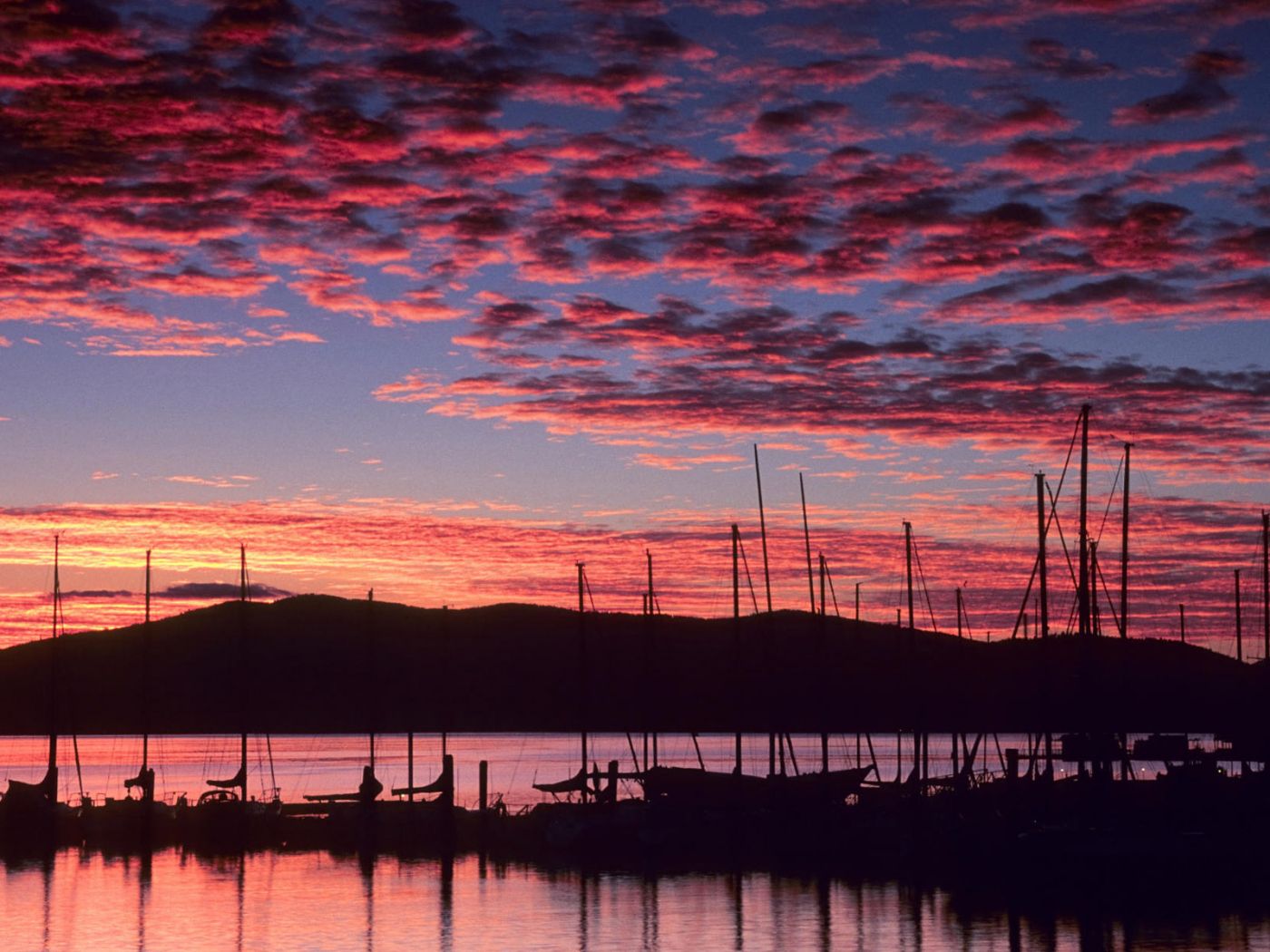 Pink Fluffy Clouds - Wallpaper - HD Wallpaper 