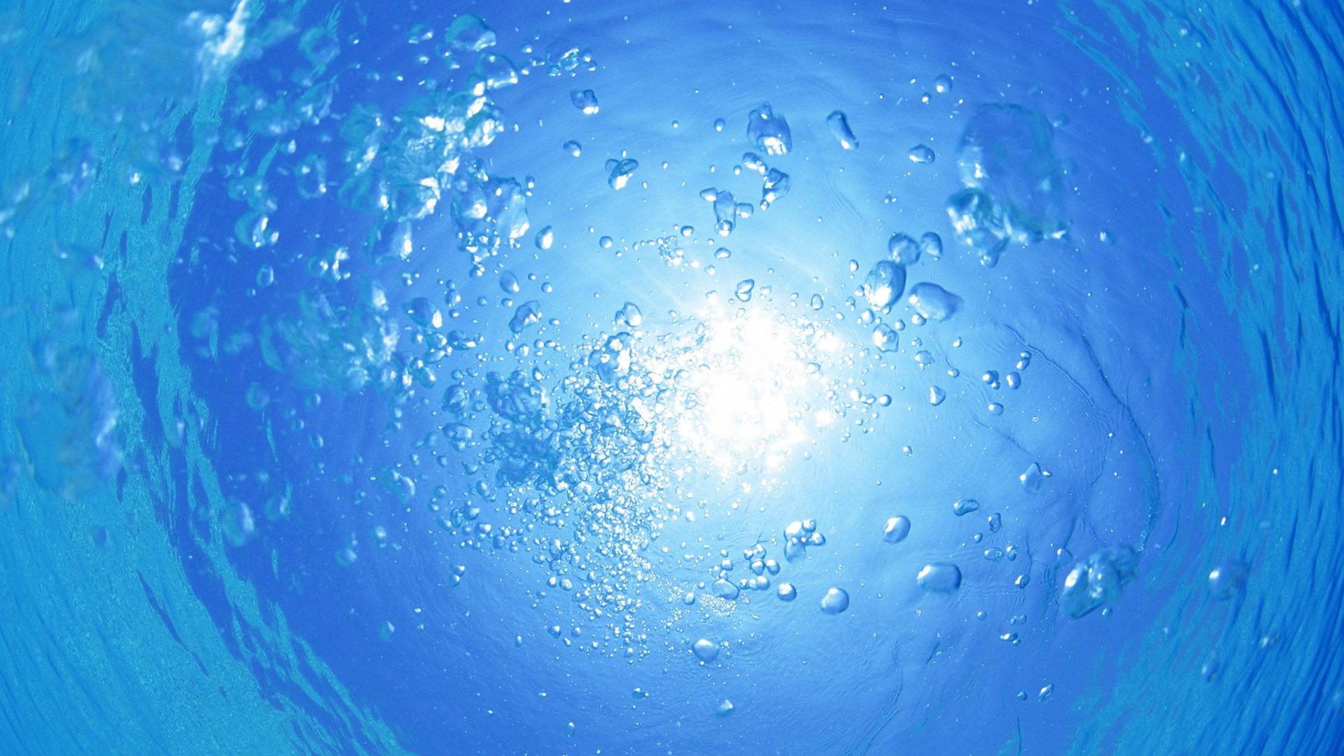 Under Water With Bubbles - HD Wallpaper 