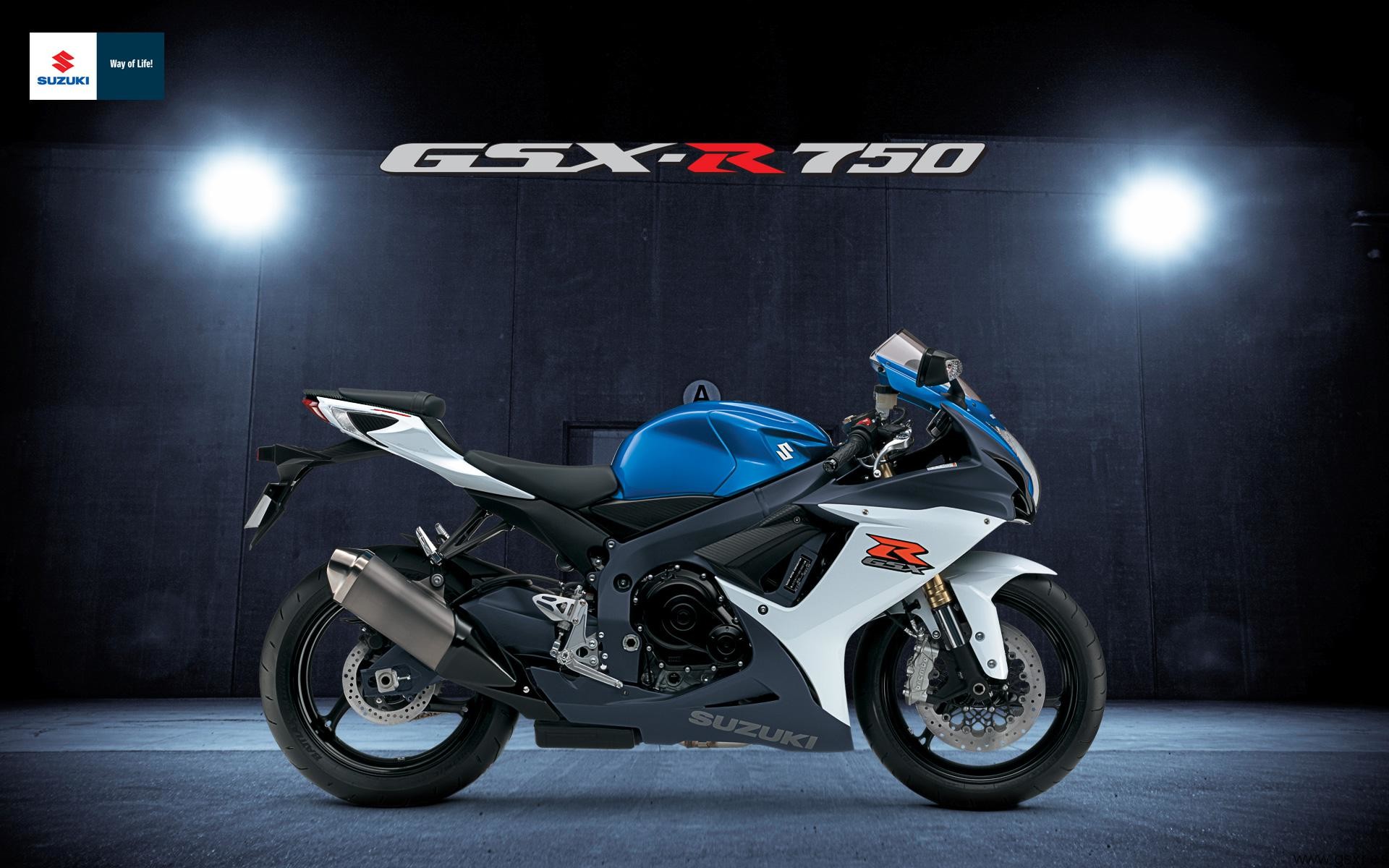 Gsx R 750 2011 Fondo De Escritorio Wallpaper Motos - Suzuki Gsxr 750 2013 - HD Wallpaper 