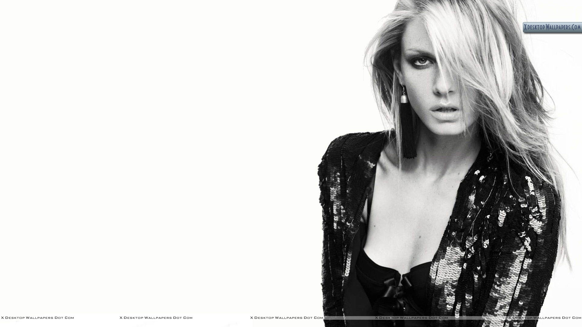 H&m Magazine - HD Wallpaper 