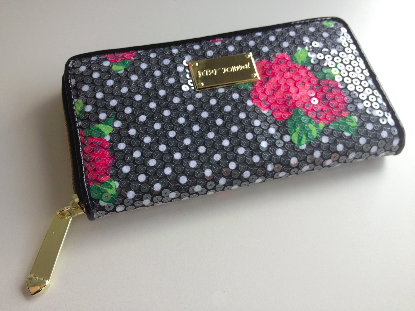 Betsey Johnson Floral Wallpaper Images & Pictures - Coin Purse - HD Wallpaper 