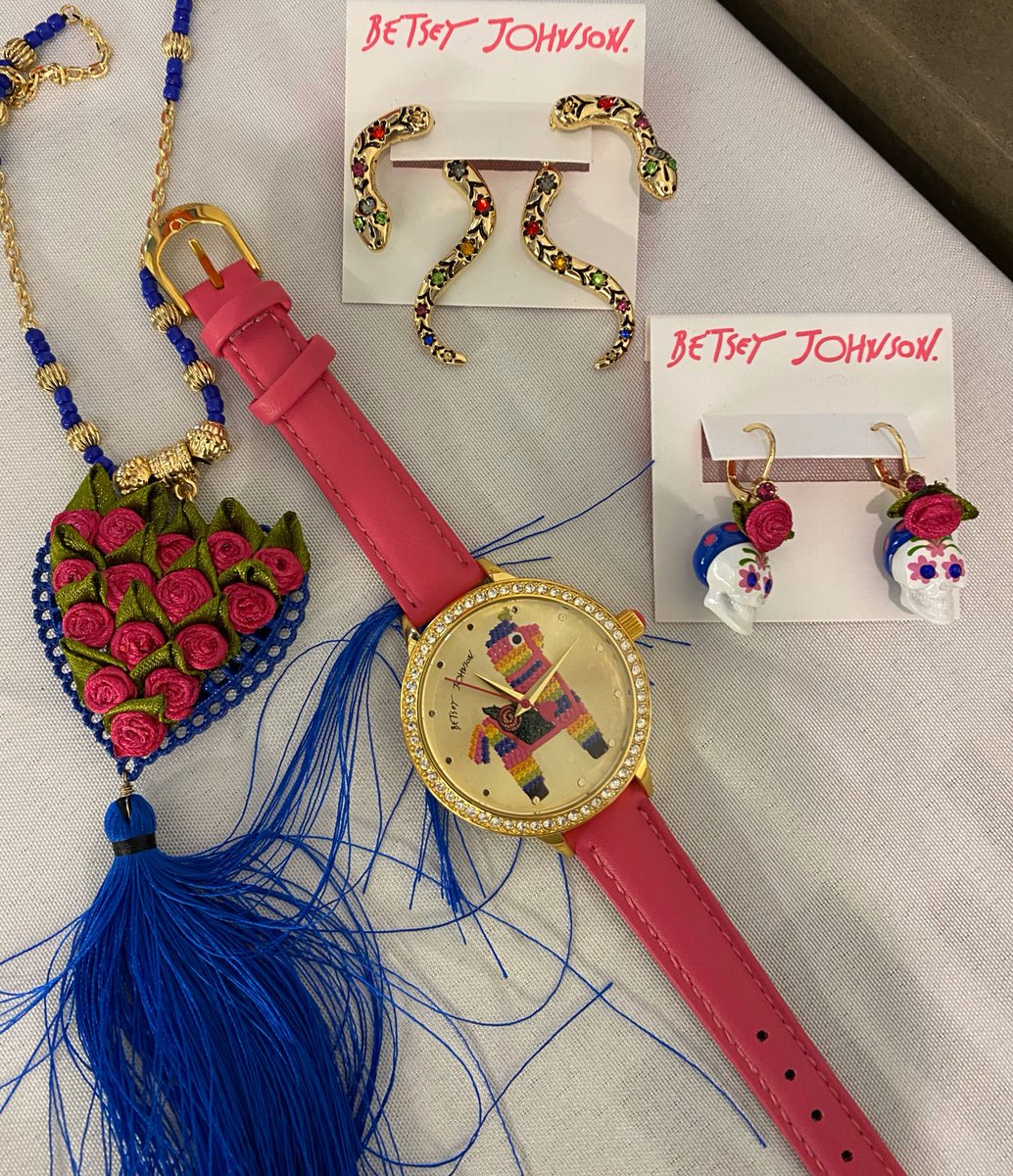 Analog Watch - HD Wallpaper 