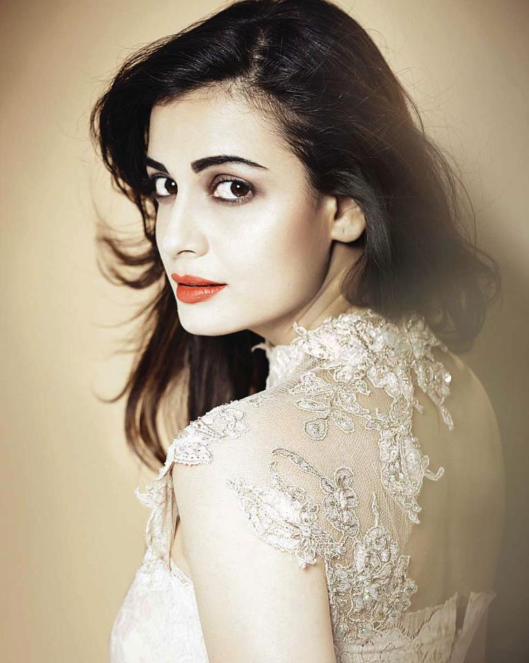 Bollywood Actress Diya Mirza - HD Wallpaper 