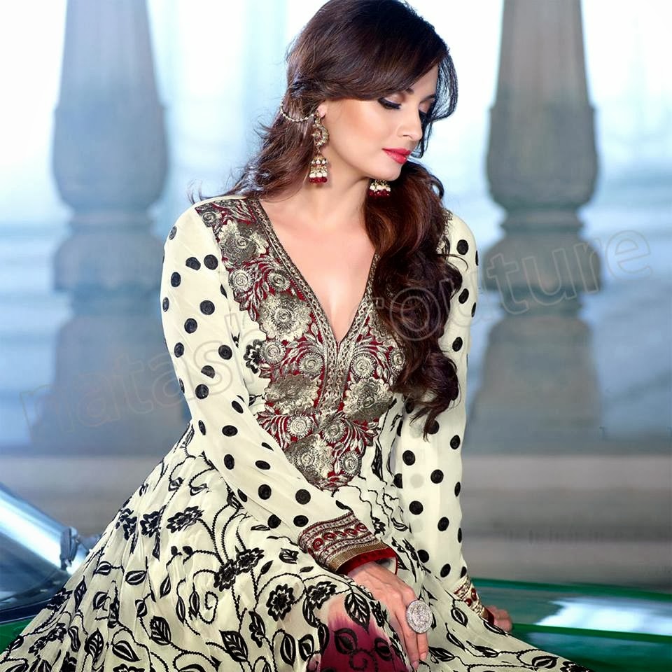 Diya Mirza Dresses Collection - HD Wallpaper 