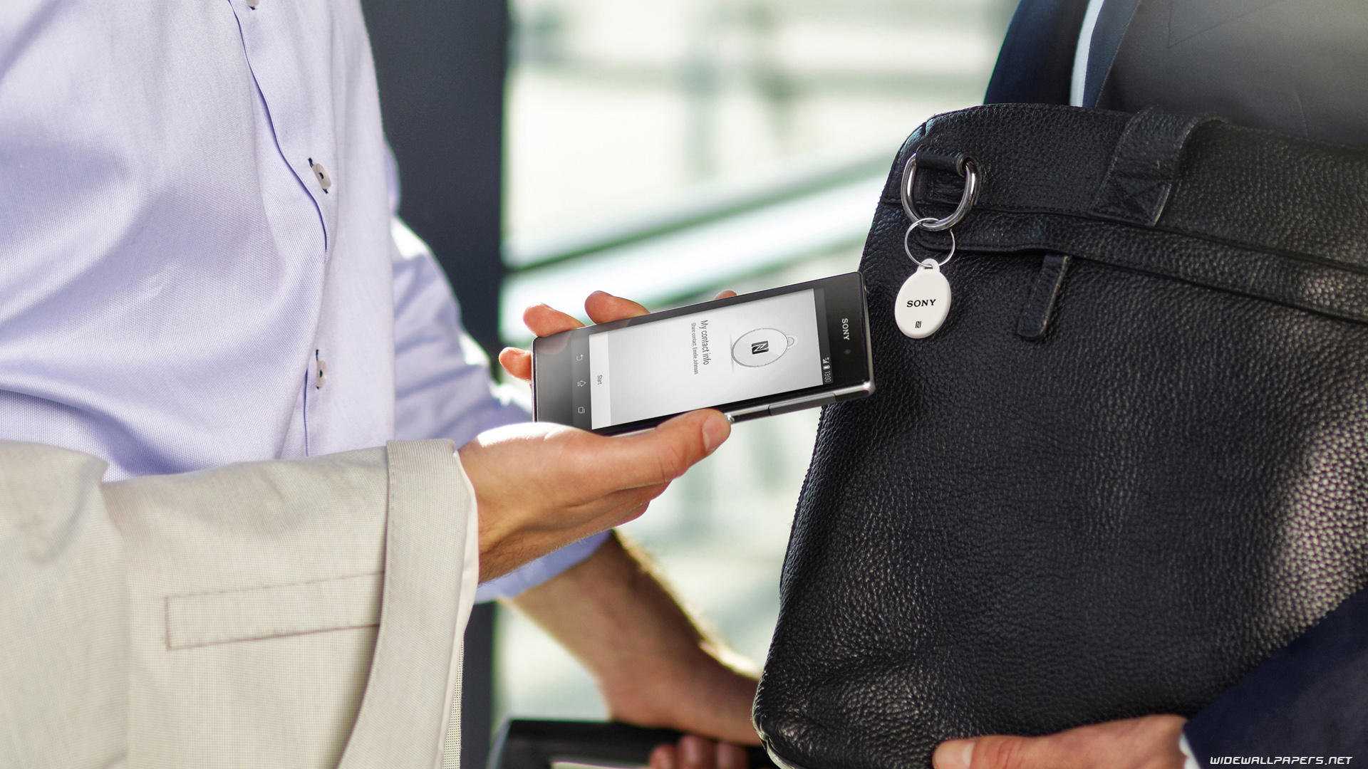 Smart Tags Nt3 Black/white/purple/lime - HD Wallpaper 