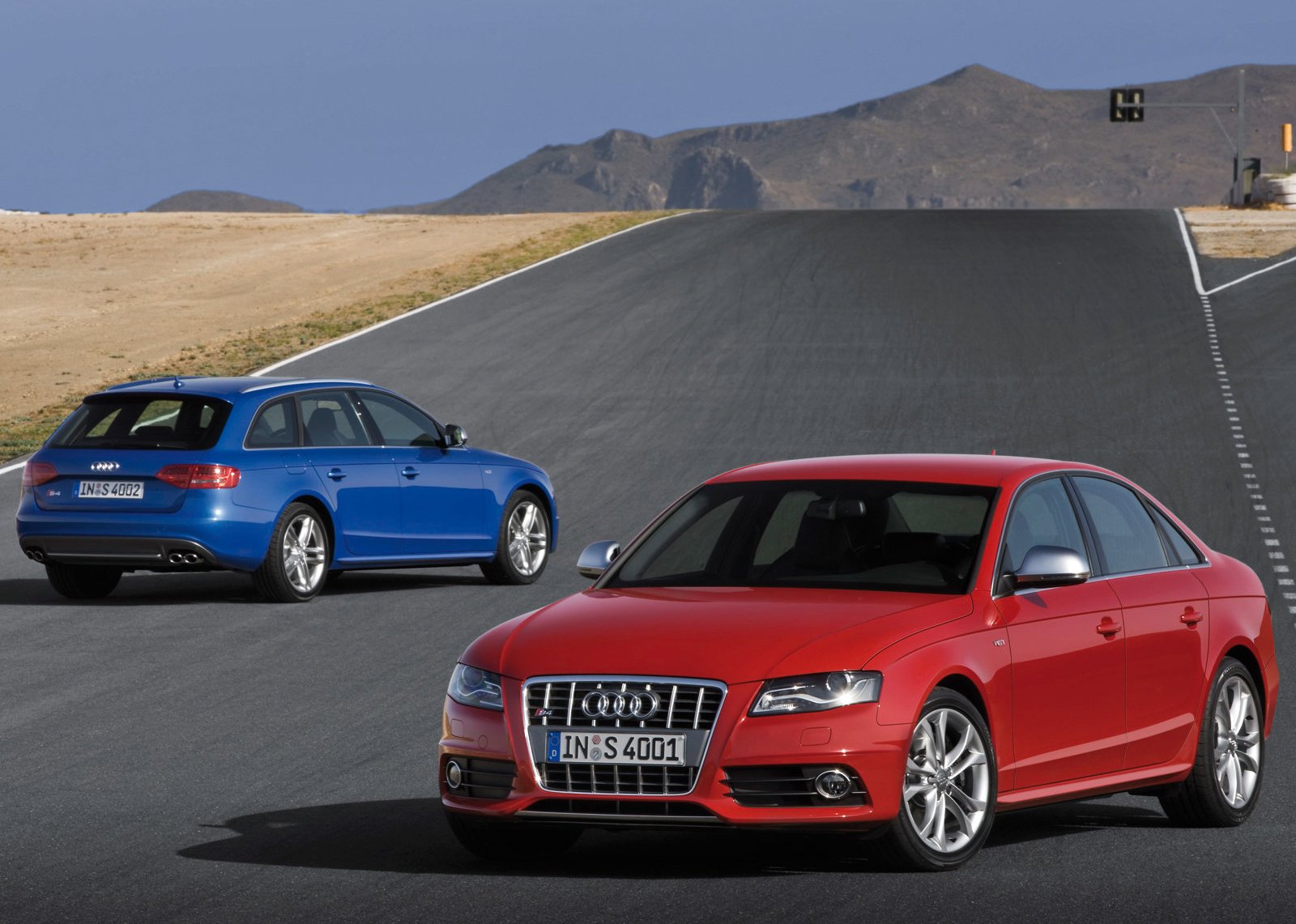 Audi S4 2009 - HD Wallpaper 