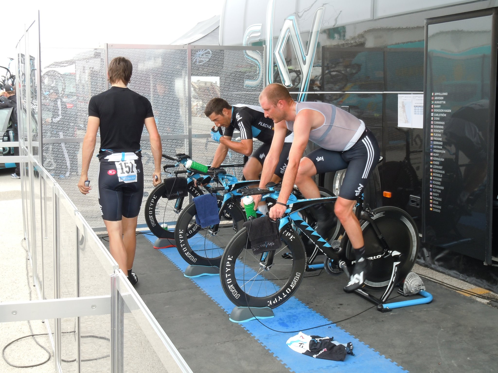 Racing Bicycle - HD Wallpaper 