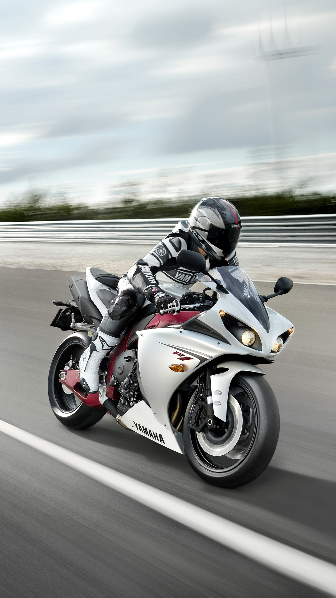 Yamaha Moto Race Htc One Wallpaper - Yamaha R1 2009 - HD Wallpaper 