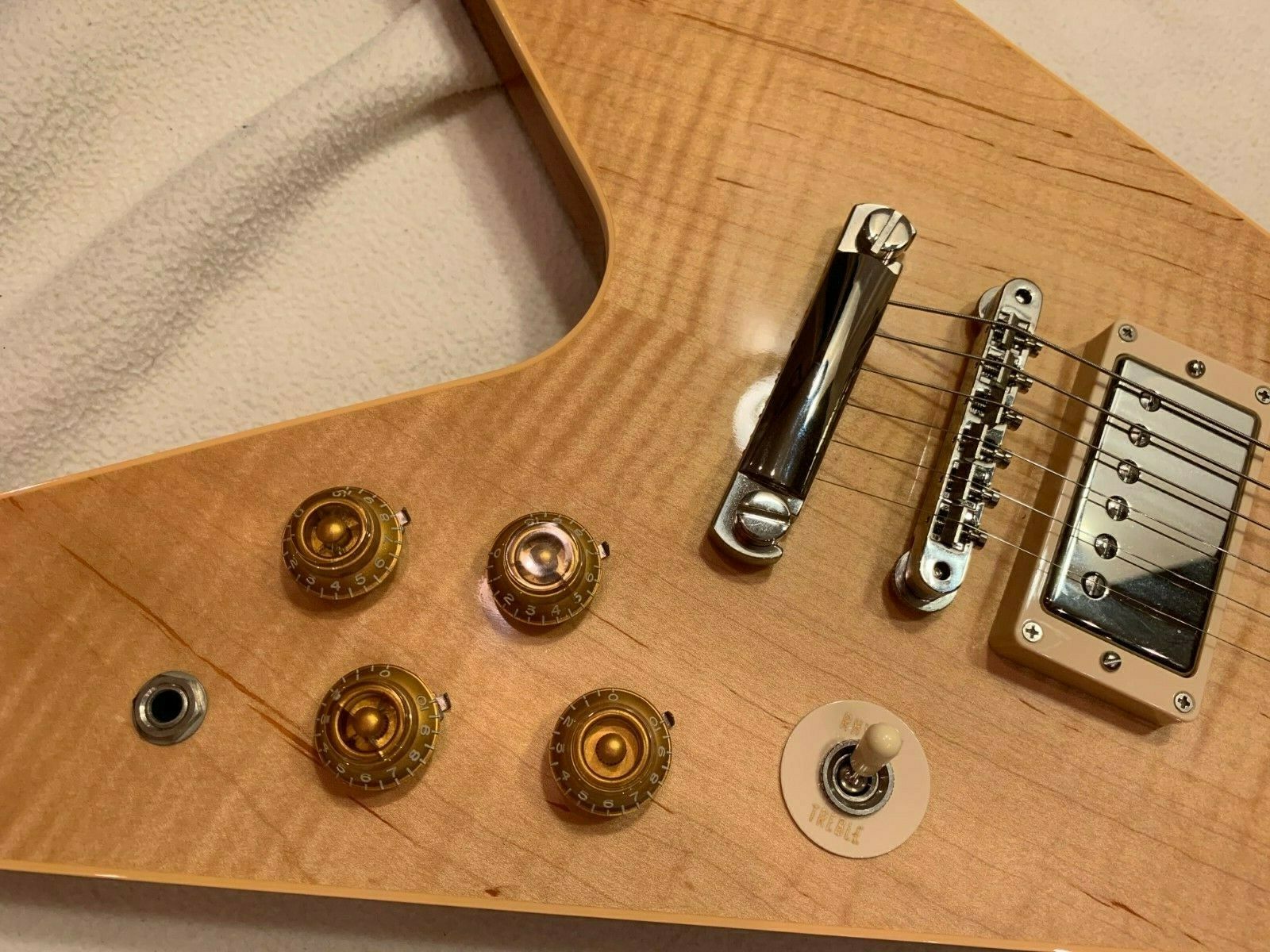 Bullet - HD Wallpaper 