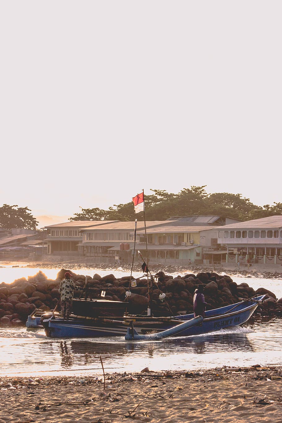 Indonesia, Santolo Beach, Sunset, Boat, Local, Flag, - Boat - HD Wallpaper 