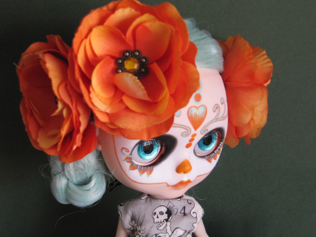 Figurine - HD Wallpaper 