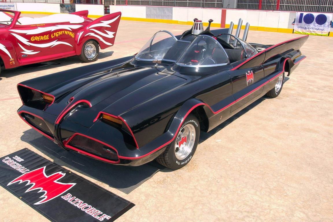 Free Download Batmobile Wallpaper Id - Lincoln Futura - HD Wallpaper 
