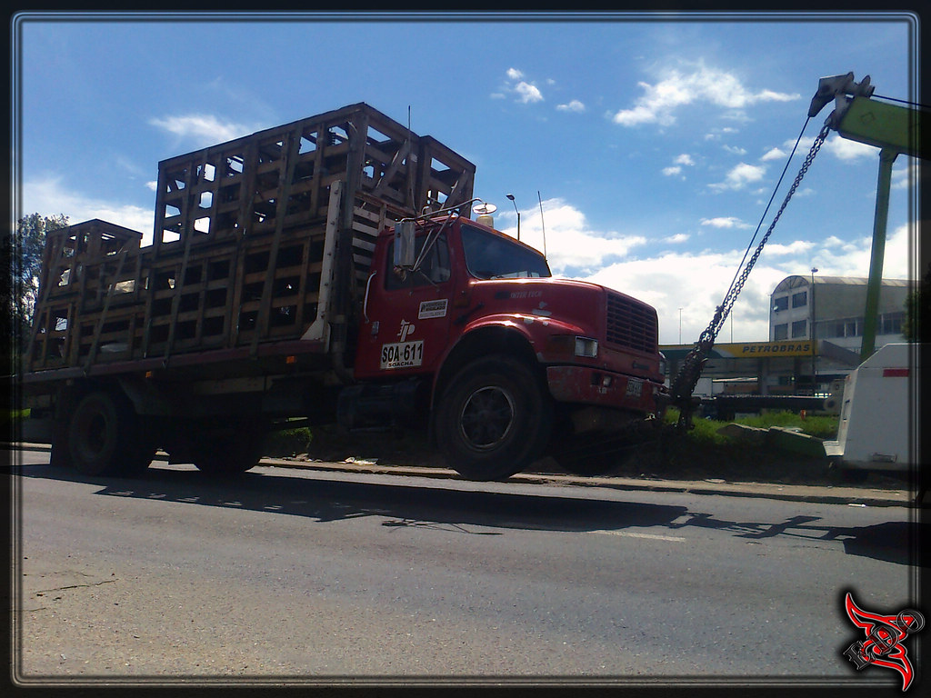 Trailer Truck - HD Wallpaper 