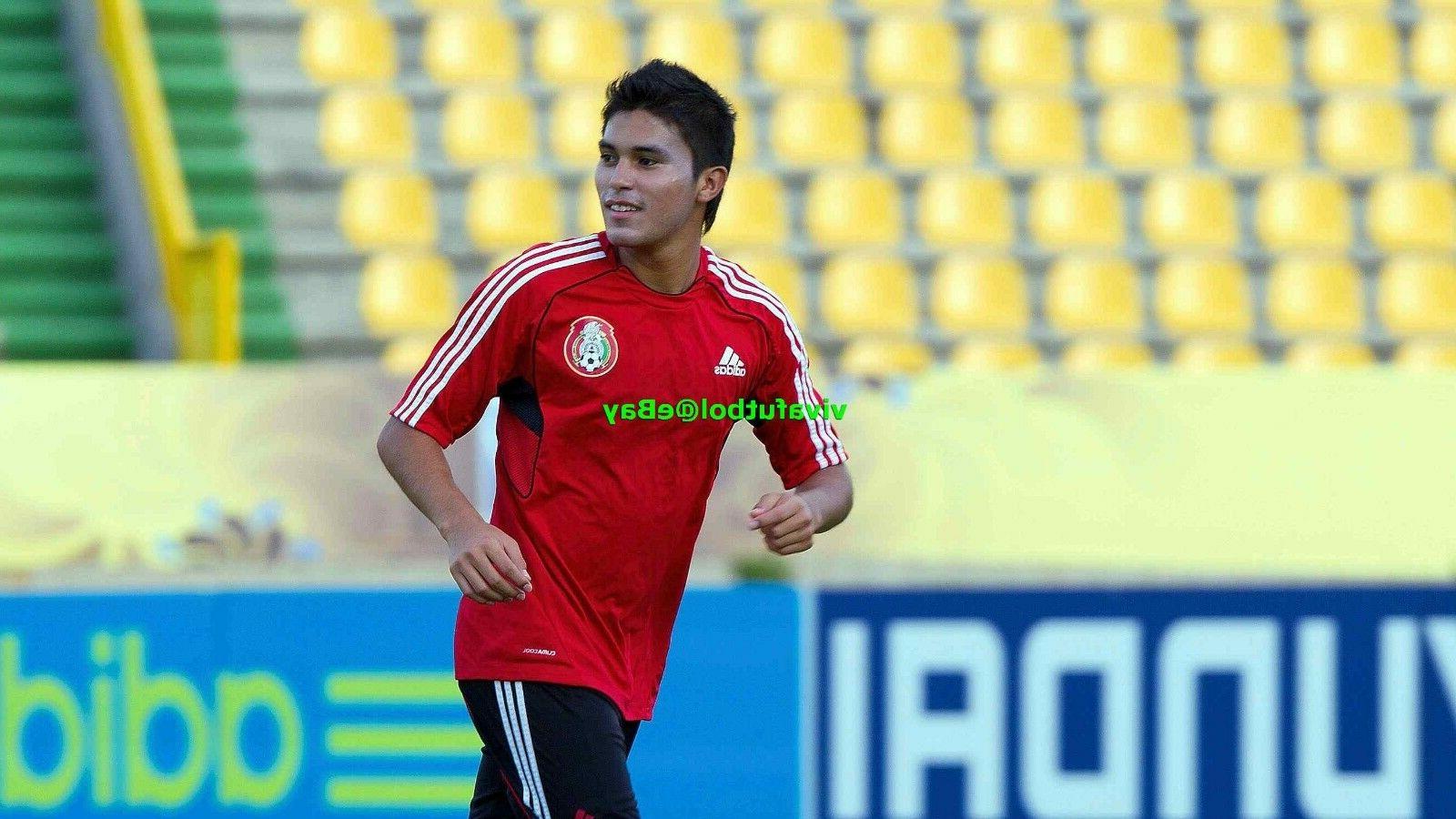 New Seleccion 2012/13 Soccer Jersey Shirt S - Player - HD Wallpaper 