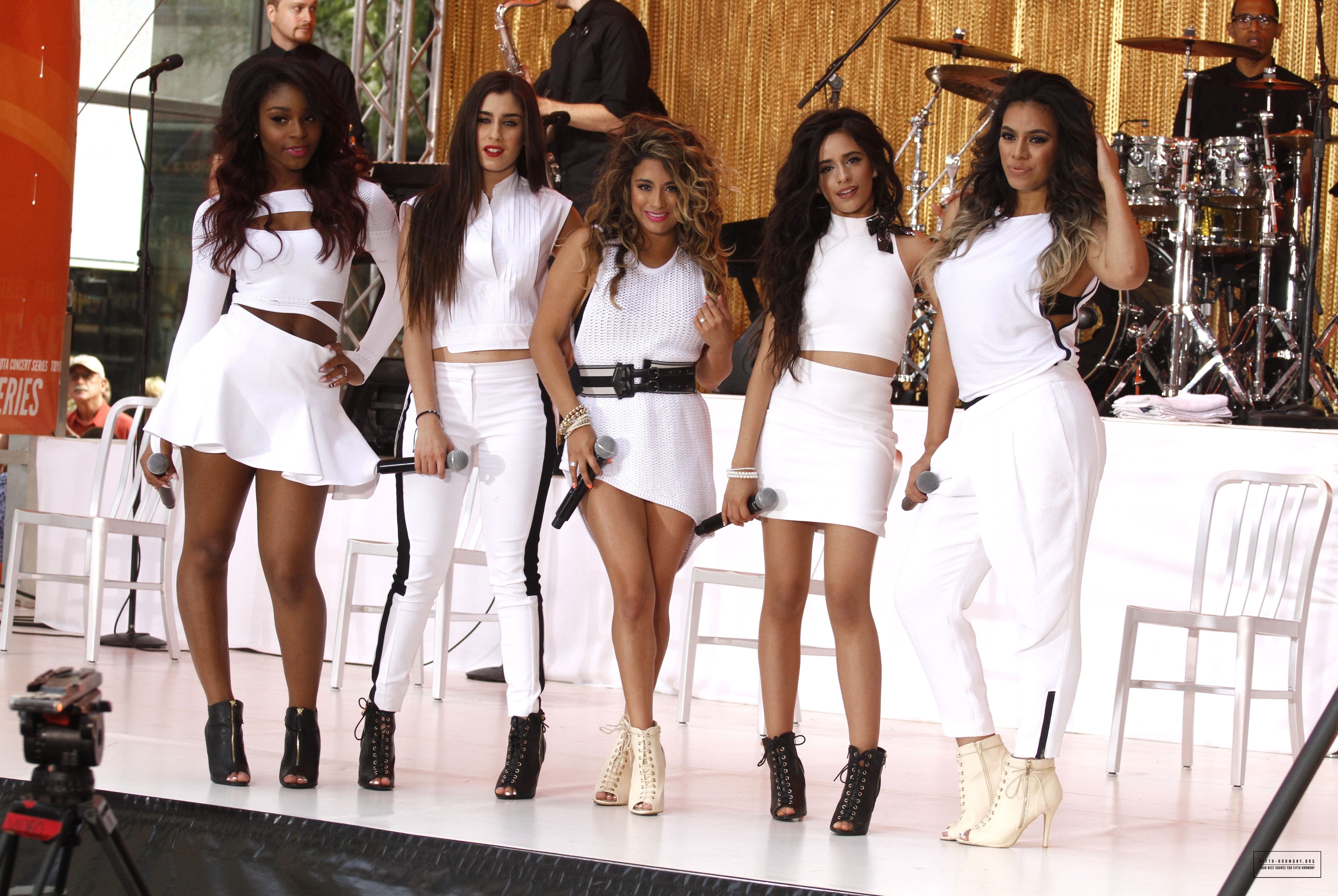 Little Mix Stage Outfits 5th Member - HD Wallpaper 