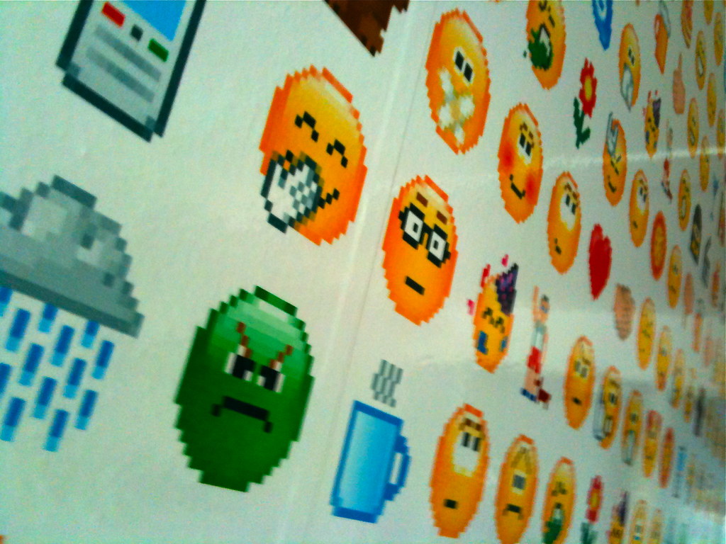 Emoji - HD Wallpaper 