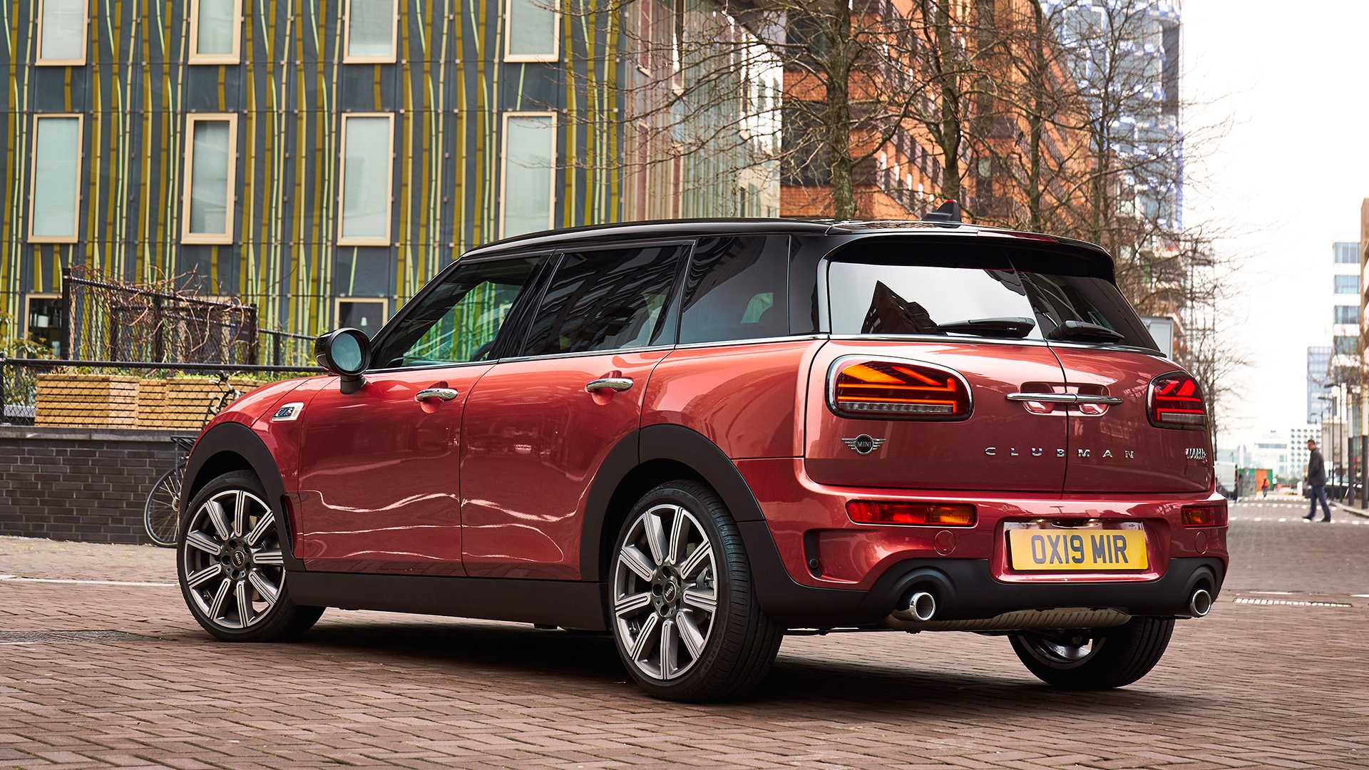 2020 Mini Clubman Rear Three-quarter Wallpapers - 2020 Mini Clubman - HD Wallpaper 