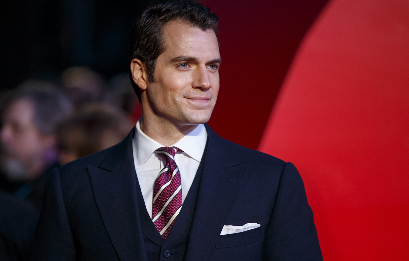 Photo Wallpaper Look, Pose, Costume, Actor, Photoshoot, - Genri Cavill - HD Wallpaper 