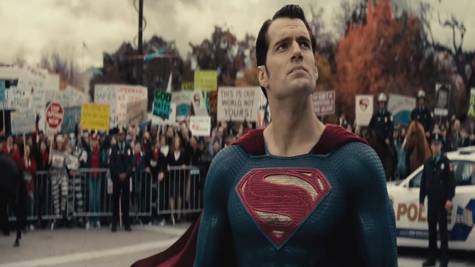 Henry Cavill As Superman In Hollywood Movie Hd Wallpapers - Superman Trailer Batman Vs Superman - HD Wallpaper 
