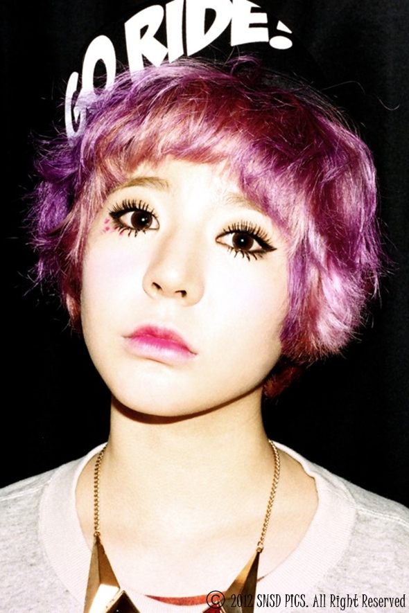 Snsd Sunny 2012 - HD Wallpaper 