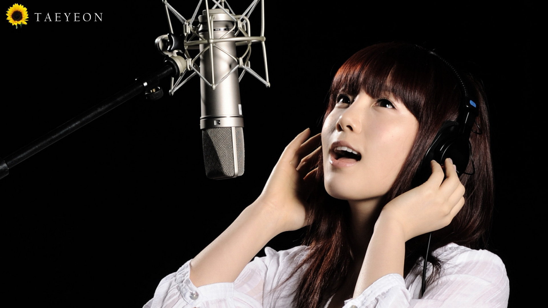 Free Download Taeyeon Wallpaper Id - Kim Taeyeon - HD Wallpaper 