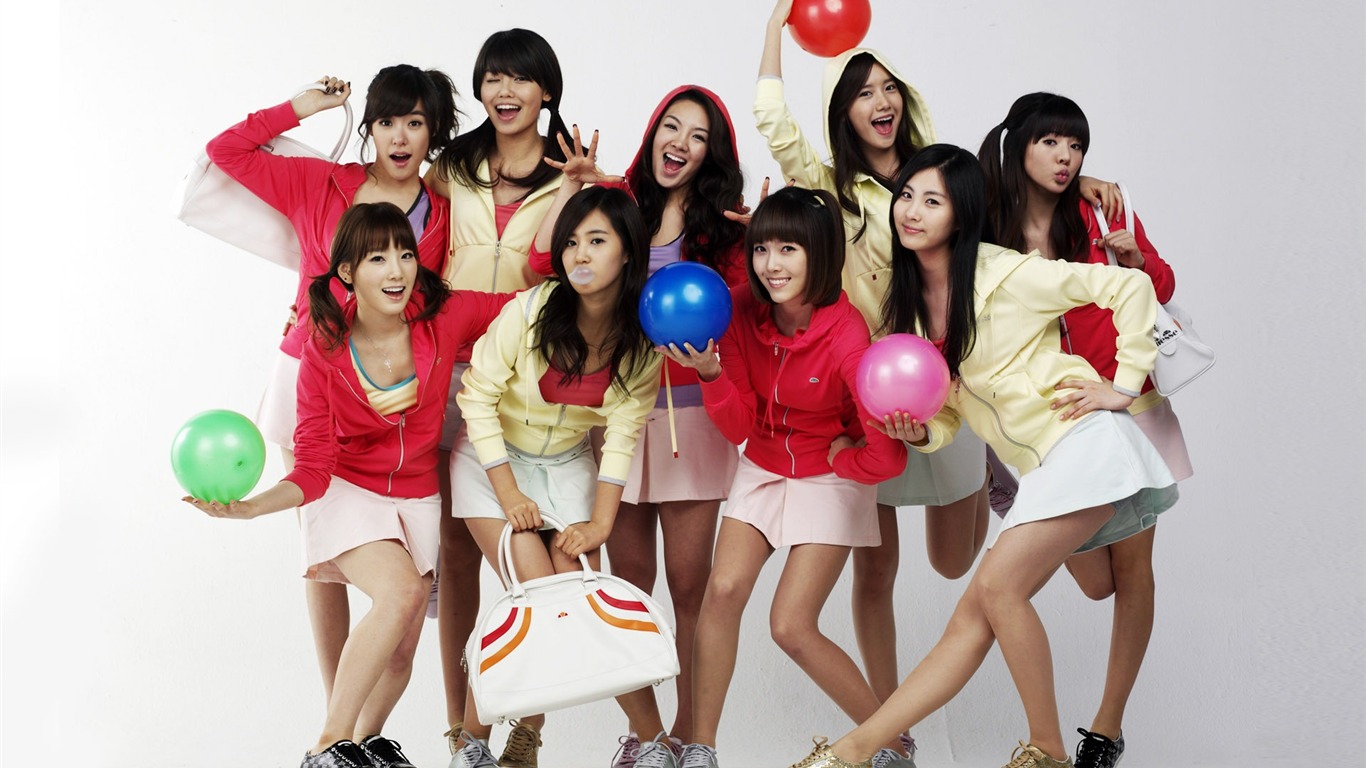 Korea Star-girls Generation Wallpaper - Cute Girls Generation - HD Wallpaper 