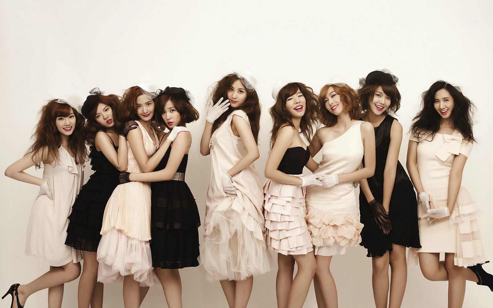 Snsd Hd Wallpapers Backgrounds Wallpaper - Girls Generation Magazine - HD Wallpaper 