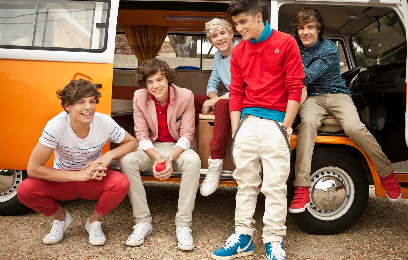 Photo Wallpaper Group, Harry Styles, One Direction, - One Direction Caravan - HD Wallpaper 