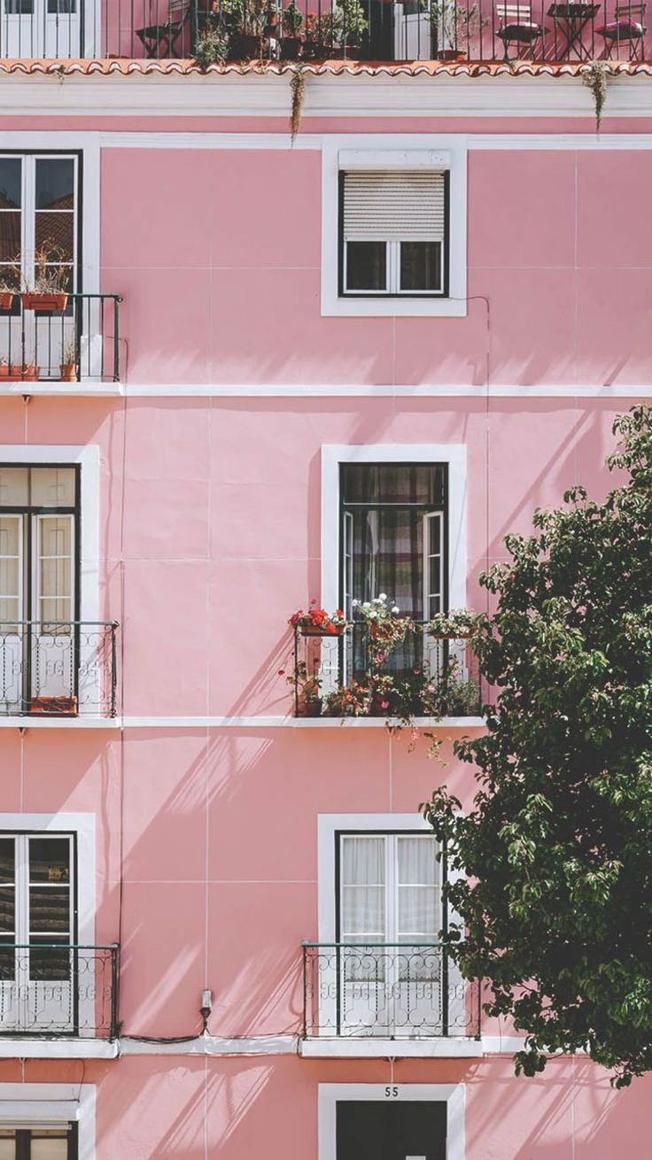 Building Wallpaper Iphone Pink - HD Wallpaper 