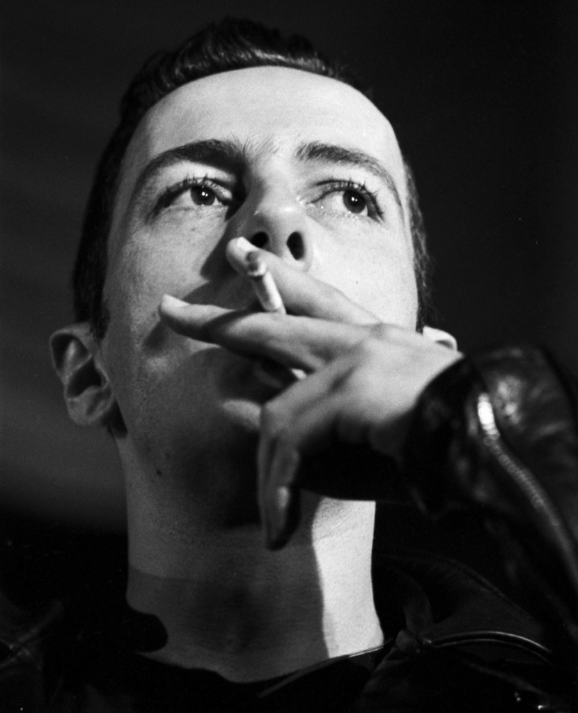 Pic - Joe Strummer Quotes Fanatic - HD Wallpaper 