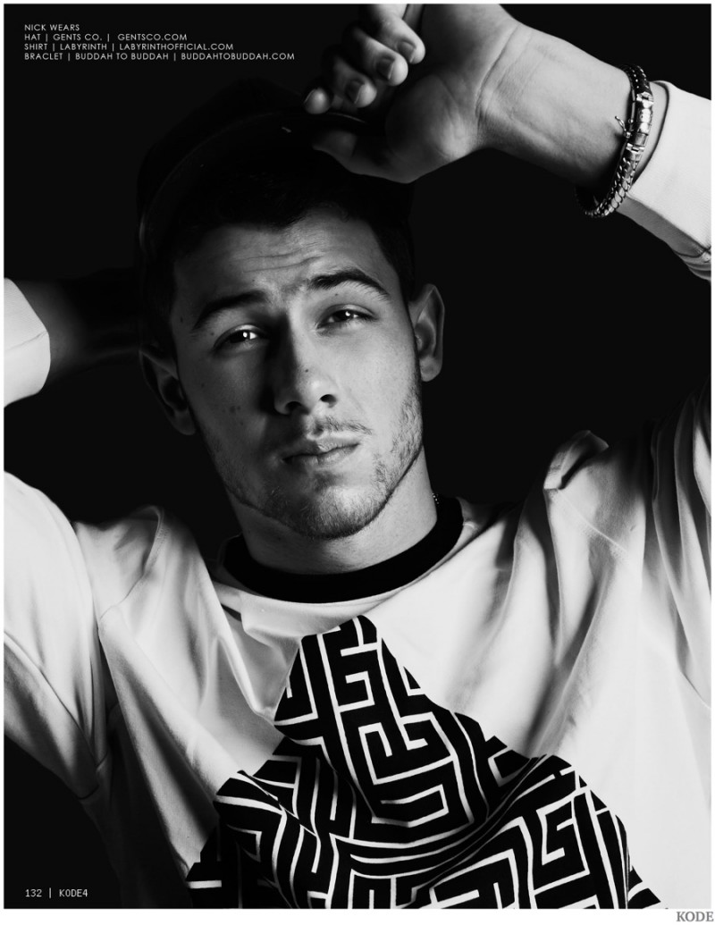 Nick Jonas 2014 Kode Photo Shoot - Nick Jonas Photoshoot 2014 - HD Wallpaper 