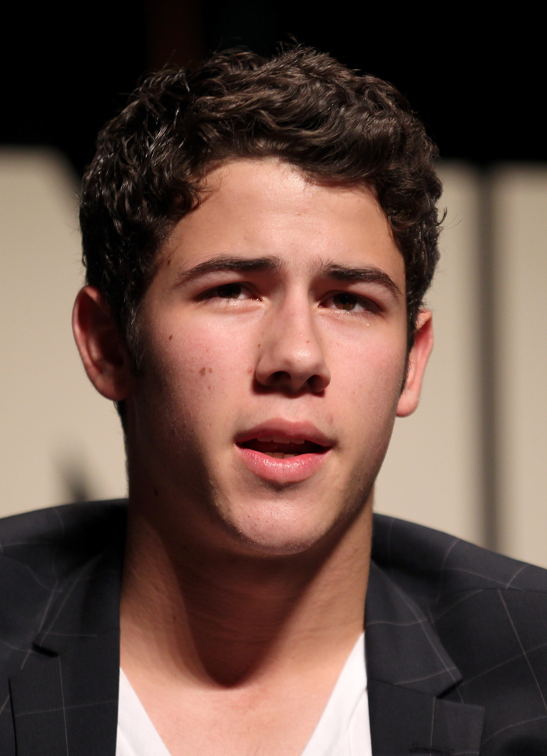 Nick Jonas - Wallpaper Actress - Nick Jonas 2011 - HD Wallpaper 
