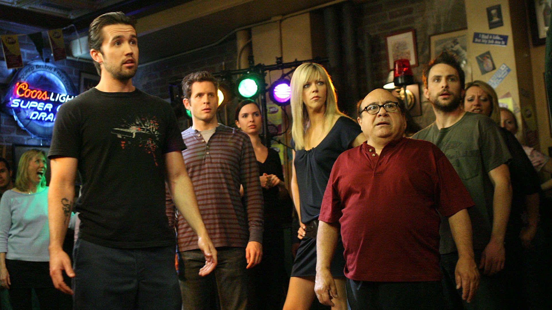 It's Always Sunny Lucy Devito - HD Wallpaper 