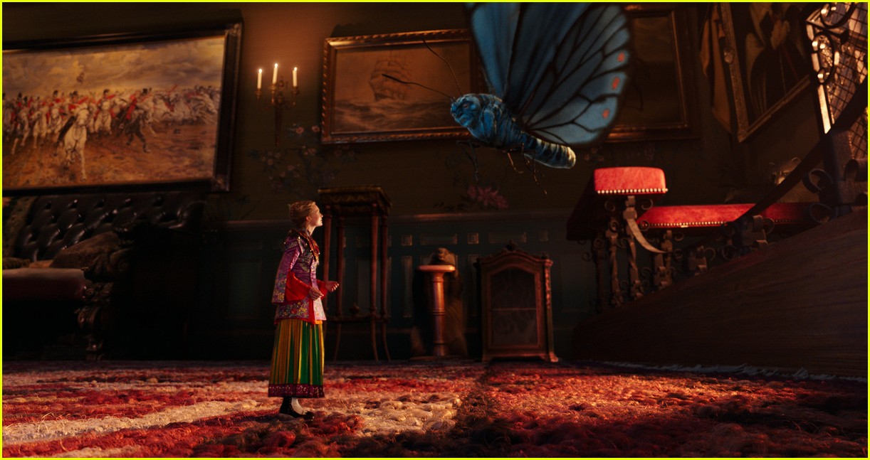 Through Looking Glass New Trailer Images - Alice Through The Looking Glass Stills - HD Wallpaper 