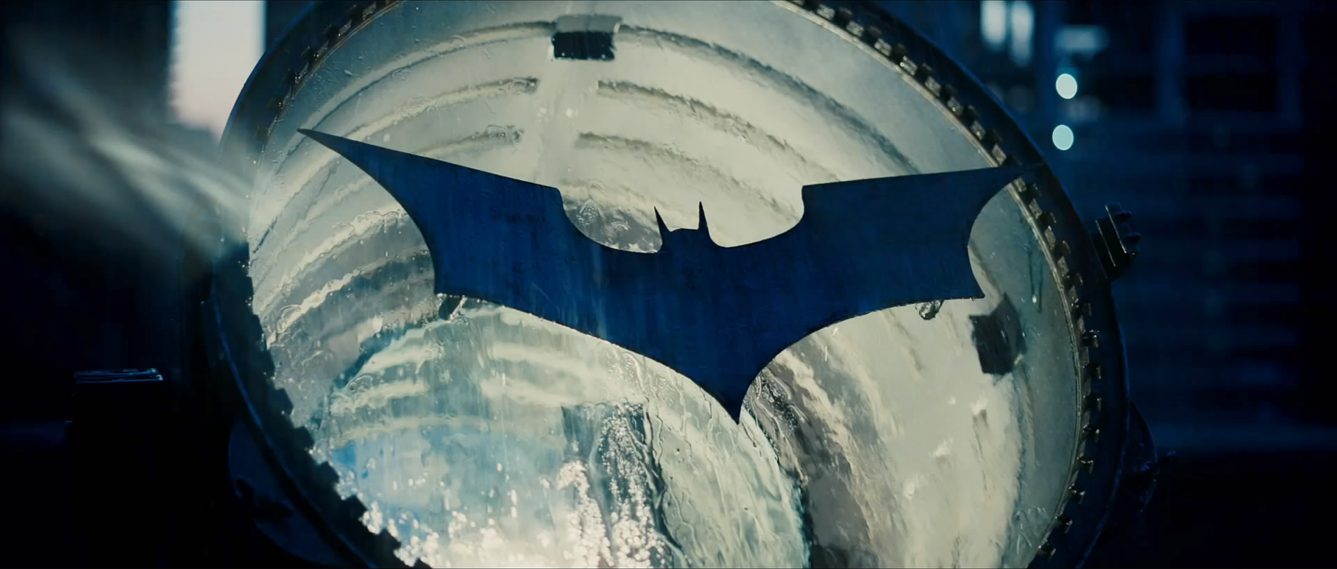 Dark Knight Bat Signal Gif - HD Wallpaper 