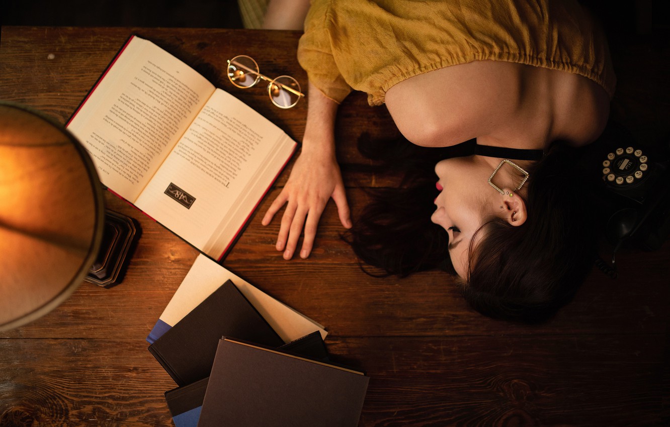 Photo Wallpaper Girl, Mood, Stay, Books, Lamp, Sleep, - Girl Sleeping With Book - HD Wallpaper 