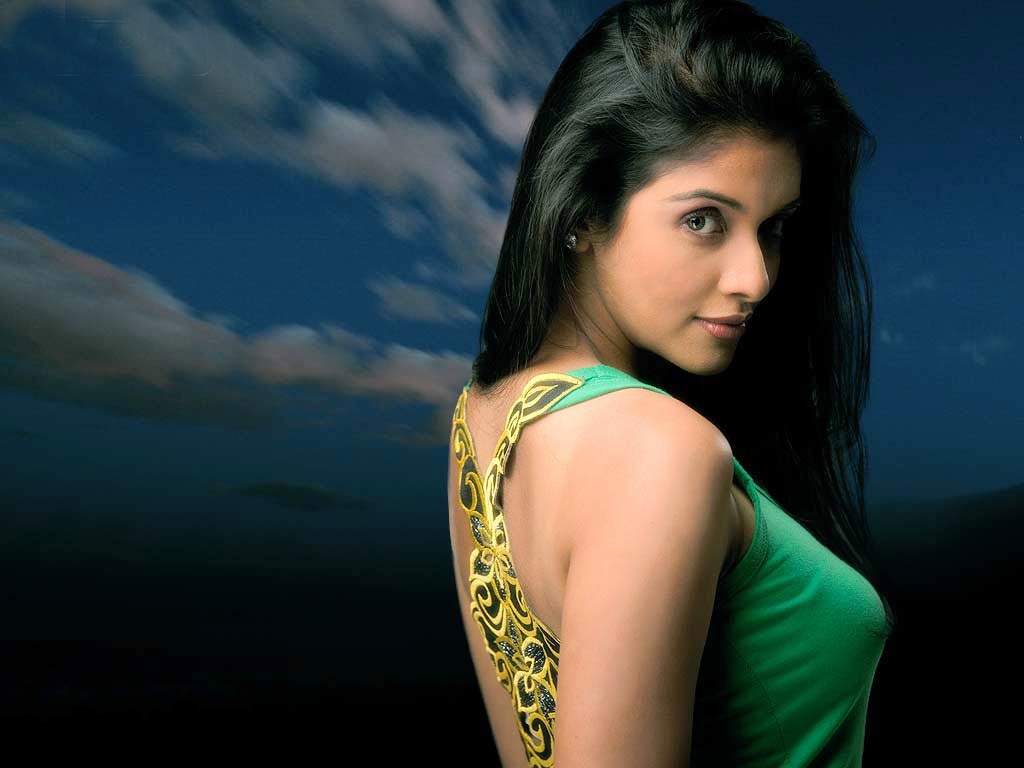 Asin Desktop Wallpapers - Asin Backless Dress - HD Wallpaper 