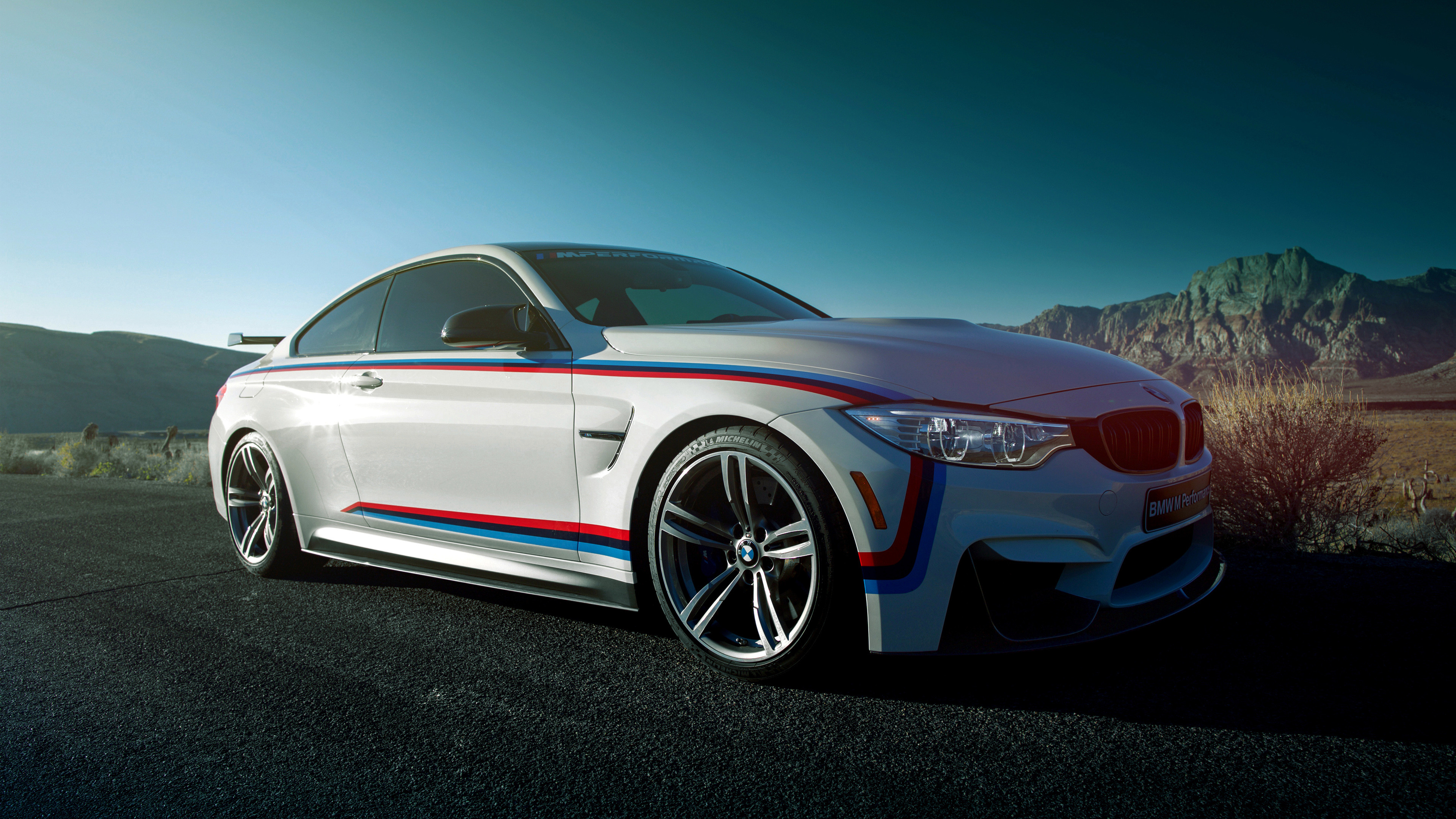 3840x2160, Tablet Wallpaper Car - Bmw M4 M Performance Suspension - HD Wallpaper 