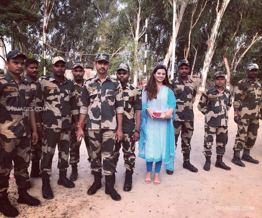 Isha Chawla Beautiful Photos & Mobile Wallpapers Hd - HD Wallpaper 