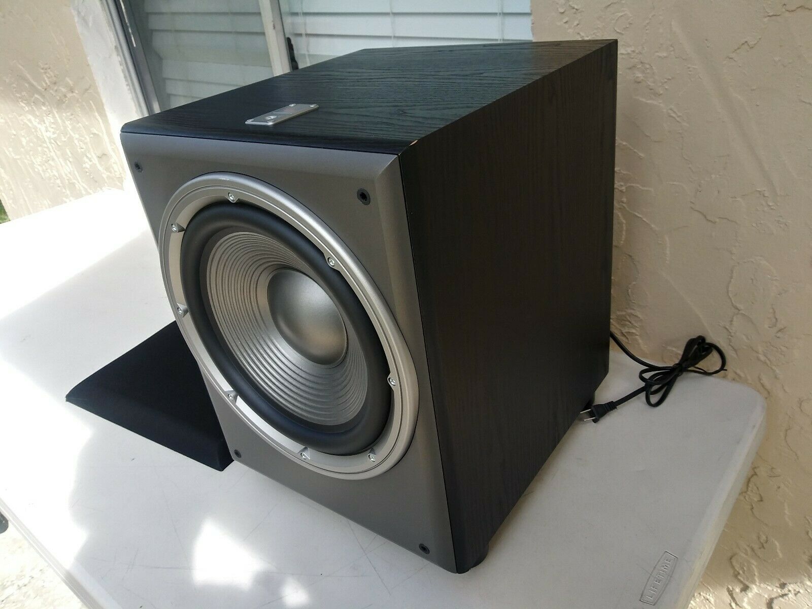 Studio Monitor - HD Wallpaper 