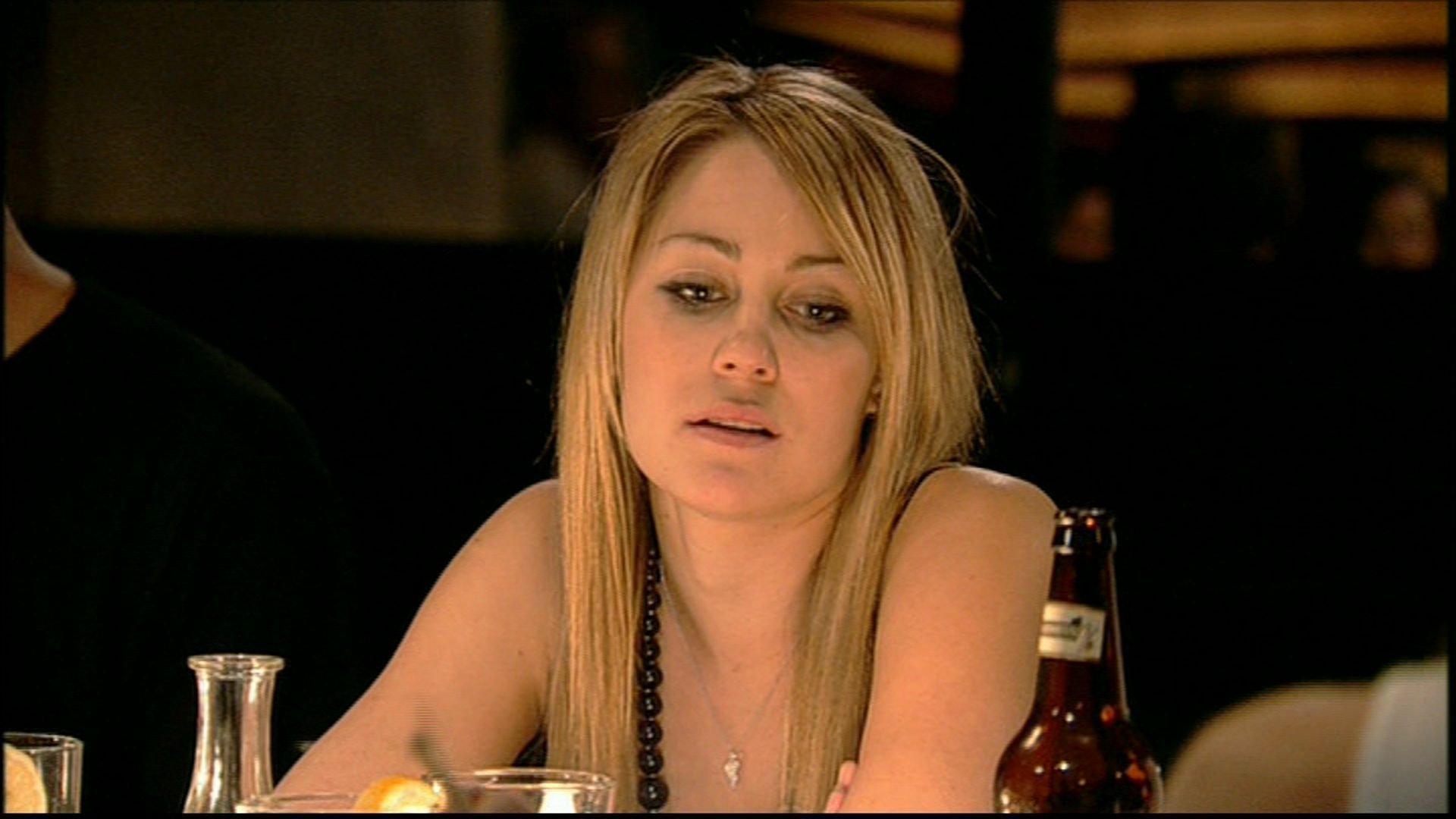 Blond - HD Wallpaper 