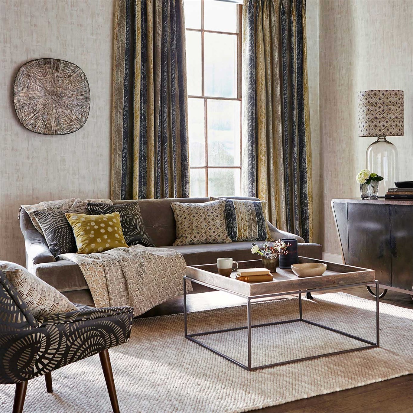 Harlequin Walchia - HD Wallpaper 